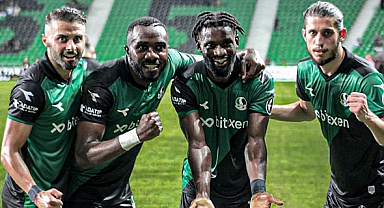 Sakaryaspor, o isimlerle yollarını ayırdı!