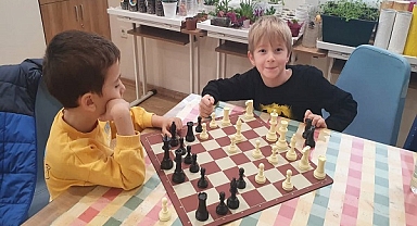 SGM'de öğrenciler satranç turnuvasına katıldı