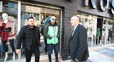 Papatya Sokak da Çok Mutlu