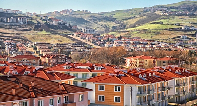 Büyükşehir meclisinde iki önemli açıklama Yüce açıkladı: “Enerjimizi depreme hazırlık ve kentsel dönüşüme harcayacağız”